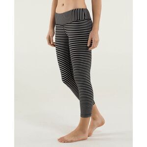Lululemon Women's Wunder‎ Under Crop Black White Parallel Stripe Legging Size 6